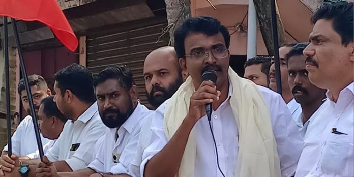 ബാങ്കുകളുടെ ക്രെഡിറ്റ് റേറ്റിങ്ങിൽ കർഷകർക്ക് ഇളവ് നൽകണം : യൂത്ത്ഫ്രണ്ട്(എം) ബാങ്കുകളുടെ ക്രെഡിറ്റ് റേറ്റിങ്ങിൽ കർഷകർക്ക് ഇളവ് നൽകണം : യൂത്ത്ഫ്രണ്ട്(എം)