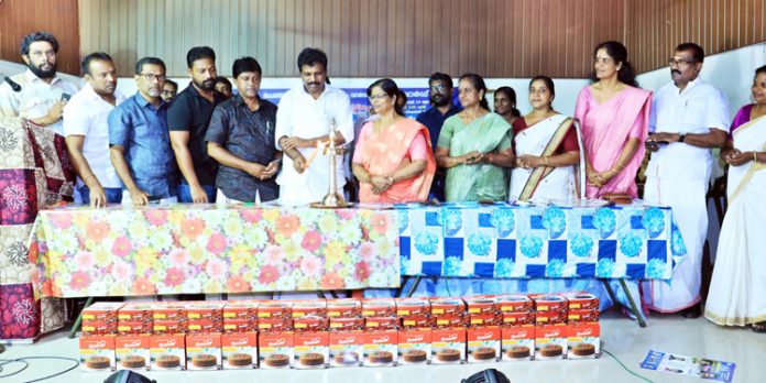 ചെങ്ങന്നൂര് നഗരസഭ 23-ാം വാര്ഡില് സമ്പൂര്ണ്ണ തെരുവ് വിളക്ക് പദ്ധതി മൂണ്ലൈറ്റ് ഉദ്ഘാടനം ചെയ്തു ചെങ്ങന്നൂര് നഗരസഭ 23-ാം വാര്ഡില് സമ്പൂര്ണ്ണ തെരുവ് വിളക്ക് പദ്ധതി മൂണ്ലൈറ്റ് ഉദ്ഘാടനം ചെയ്തു