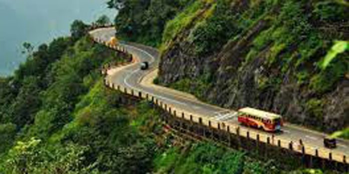 പുതുവർഷാഘോഷങ്ങൾ മുൻനിർത്തി താമരശ്ശേരി ചുരത്തിൽ ഇന്ന് രാത്രിയിൽ നിയന്ത്രണങ്ങൾ ഏർപ്പെടുത്തി പോലീസ് പുതുവർഷാഘോഷങ്ങൾ മുൻനിർത്തി താമരശ്ശേരി ചുരത്തിൽ ഇന്ന് രാത്രിയിൽ നിയന്ത്രണങ്ങൾ ഏർപ്പെടുത്തി പോലീസ്