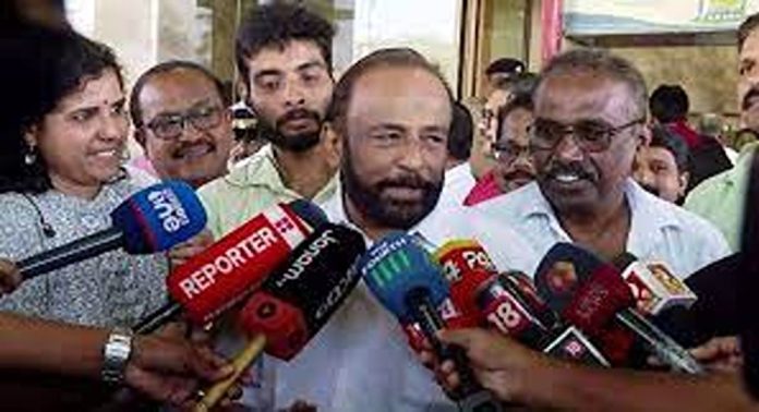 മുന് ഡിസിസി പ്രസിഡണ്ട് എവി ഗോപിനാഥ് നവകേരളസദസിന്റെ പ്രഭാതയോഗത്തിൽ മുന് ഡിസിസി പ്രസിഡണ്ട് എവി ഗോപിനാഥ് നവകേരളസദസിന്റെ പ്രഭാതയോഗത്തിൽ