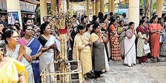 തൃപ്പക്കുടം മഹാദേവക്ഷേത്രത്തിലെ മഹാരുദ്രയജ്ഞം നാളെ സമാപിക്കും തൃപ്പക്കുടം മഹാദേവക്ഷേത്രത്തിലെ മഹാരുദ്രയജ്ഞം നാളെ സമാപിക്കും