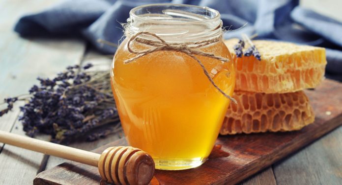 രാജ്യത്ത് വില്ക്കുന്ന തേനിന്റെ ശുദ്ധി പരിശോധിക്കണം ; ഹര്ജി തള്ളി സുപ്രീം കോടതി രാജ്യത്ത് വില്ക്കുന്ന തേനിന്റെ ശുദ്ധി പരിശോധിക്കണം ; ഹര്ജി തള്ളി സുപ്രീം കോടതി