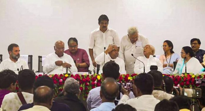 ഇന്ത്യ മുന്നണി യോഗം മാറ്റി വച്ചു ; ഡിസംബർ 18ന് നടക്കും ഇന്ത്യ മുന്നണി യോഗം മാറ്റി വച്ചു ; ഡിസംബർ 18ന് നടക്കും