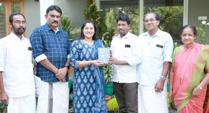 ലോക സിനിമയുടെ 128-ാം ജന്മദിനത്തിൽ സിനിമ പ്രേക്ഷക കൂട്ടായ്മയുടെ 2024 ഡയറി പ്രകാശനം ചെയ്തു ലോക സിനിമയുടെ 128-ാം ജന്മദിനത്തിൽ സിനിമ പ്രേക്ഷക കൂട്ടായ്മയുടെ 2024 ഡയറി പ്രകാശനം ചെയ്തു