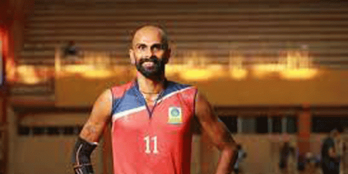 അപകടത്തില് പരിക്കേറ്റ് രക്തം വാര്ന്ന് റോഡില് കിടന്നയാളെ ആശുപത്രിയിലെത്തിച്ച അനുഭവം പങ്കുവെച്ച് മുന് വോളിബോള് താരം കിഷോര് കുമാര് അപകടത്തില് പരിക്കേറ്റ് രക്തം വാര്ന്ന് റോഡില് കിടന്നയാളെ ആശുപത്രിയിലെത്തിച്ച അനുഭവം പങ്കുവെച്ച് മുന് വോളിബോള് താരം കിഷോര് കുമാര്