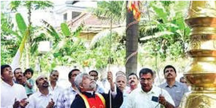 കൊടുമൺ സെയ്ന്റ് ബഹനാൻസ് മലങ്കര കത്തോലിക്കാ പള്ളിയിൽ പെരുന്നാളിന് കൊടിയേറി കൊടുമൺ സെയ്ന്റ് ബഹനാൻസ് മലങ്കര കത്തോലിക്കാ പള്ളിയിൽ പെരുന്നാളിന് കൊടിയേറി
