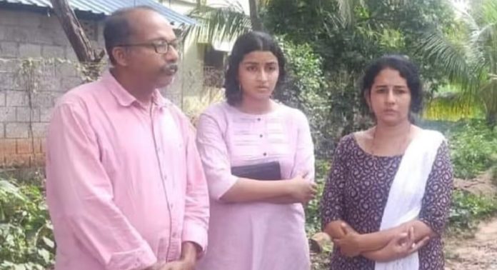 ഓയൂരിലെ കുട്ടിയെ തട്ടിക്കൊണ്ടുപോകൽ കേസ് ; പ്രതികളെ കസ്റ്റഡിയിൽ വിടും ഓയൂരിലെ കുട്ടിയെ തട്ടിക്കൊണ്ടുപോകൽ കേസ് ; പ്രതികളെ കസ്റ്റഡിയിൽ വിടും