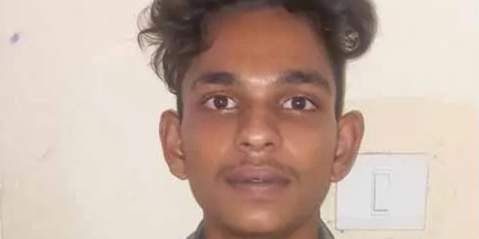 കഞ്ചാവ് വില്പ്പന ഒറ്റിക്കൊടുത്തുവെന്ന് ആരോപിച്ച് മര്ദ്ദനം : പ്രതി അറസ്റ്റില് കഞ്ചാവ് വില്പ്പന ഒറ്റിക്കൊടുത്തുവെന്ന് ആരോപിച്ച് മര്ദ്ദനം : പ്രതി അറസ്റ്റില്