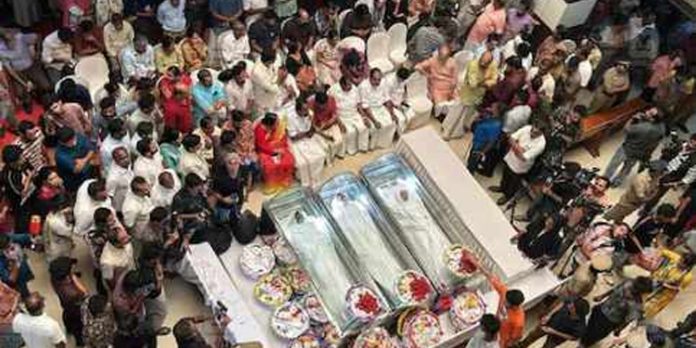 കുസാറ്റ് ടെക് ഫെസ്റ്റിലെ അപകടം ; സംഘാടനത്തിൽ ഗുരുതര വീഴ്ചയെന്ന് ഉപസമിതി റിപ്പോർട്ട് കുസാറ്റ് ടെക് ഫെസ്റ്റിലെ അപകടം ; സംഘാടനത്തിൽ ഗുരുതര വീഴ്ചയെന്ന് ഉപസമിതി റിപ്പോർട്ട്