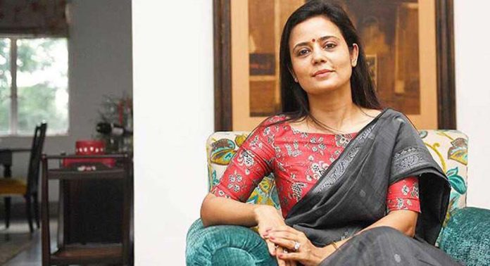 പുറത്താക്കൽ നടപടി ; ഹൈക്കോടതിയെയോ സുപ്രീം കോടതിയെയോ സമീപിക്കാൻ നീക്കവുമായി മഹുവ മൊയ്ത്ര പുറത്താക്കൽ നടപടി ; ഹൈക്കോടതിയെയോ സുപ്രീം കോടതിയെയോ സമീപിക്കാൻ നീക്കവുമായി മഹുവ മൊയ്ത്ര