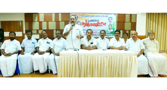 ശബരിമല തീർത്ഥാടകരോടുള്ള സർക്കാർ അവഗണന പ്രതിഷേധാർഹം ; അഡ്വ. വർഗ്ഗീസ് മാമ്മൻ ശബരിമല തീർത്ഥാടകരോടുള്ള സർക്കാർ അവഗണന പ്രതിഷേധാർഹം ; അഡ്വ. വർഗ്ഗീസ് മാമ്മൻ