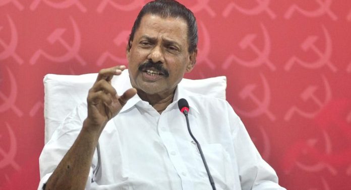 കോടതികളിൽ നടക്കുന്നത് ആർഎസ്എസ് റിക്രൂട്ട്മെൻ്റ് ; ജുഡീഷ്യറിക്കെതിരെ എംവി ഗോവിന്ദൻ കോടതികളിൽ നടക്കുന്നത് ആർഎസ്എസ് റിക്രൂട്ട്മെൻ്റ് ; ജുഡീഷ്യറിക്കെതിരെ എംവി ഗോവിന്ദൻ
