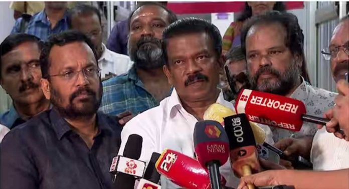 പൂരം പ്രതിസന്ധി ; സർക്കാർ വിളിച്ച യോഗത്തിൽ തീരുമാനമായില്ല ; ചെയ്യാൻ പറ്റുന്നതെല്ലാം ചെയ്യും – മന്ത്രി കെ രാധാകൃഷ്ണൻ പൂരം പ്രതിസന്ധി ; സർക്കാർ വിളിച്ച യോഗത്തിൽ തീരുമാനമായില്ല ; ചെയ്യാൻ പറ്റുന്നതെല്ലാം ചെയ്യും – മന്ത്രി കെ രാധാകൃഷ്ണൻ