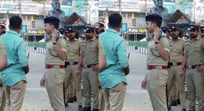 തിരുവനന്തപുരത്തെ പുതുവത്സരാഘോഷം ; നിരത്തുകളിൽ കർശന വാഹന പരിശോധന – പാർട്ടികൾക്ക് അനുമതിയില്ലെങ്കിൽ നടപടി തിരുവനന്തപുരത്തെ പുതുവത്സരാഘോഷം ; നിരത്തുകളിൽ കർശന വാഹന പരിശോധന – പാർട്ടികൾക്ക് അനുമതിയില്ലെങ്കിൽ നടപടി
