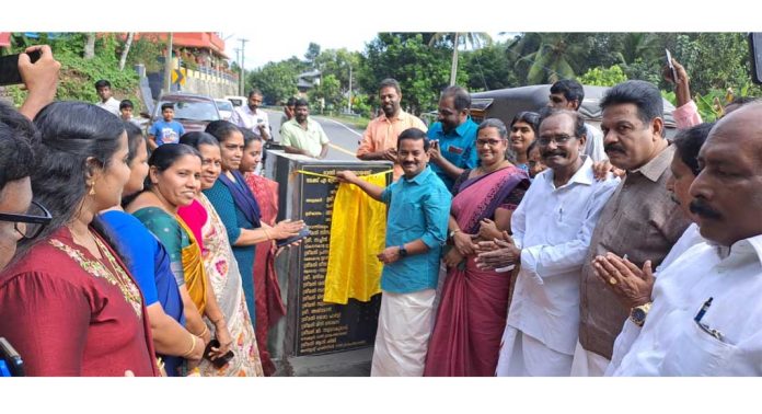 റാന്നി ഗ്രാമപഞ്ചായത്തിലെ ടേക്ക് എ ബ്രേക്ക് ടോയ്ലെറ്റിന്റെ നിർമ്മാണോദ്ഘാടനം നടന്നു റാന്നി ഗ്രാമപഞ്ചായത്തിലെ ടേക്ക് എ ബ്രേക്ക് ടോയ്ലെറ്റിന്റെ നിർമ്മാണോദ്ഘാടനം നടന്നു