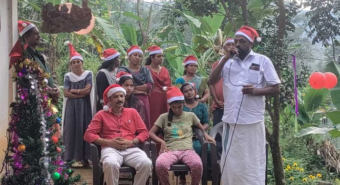ക്രിസ്മസ് ചങ്ങാതിമാരെത്തി ; മീനുവിന്റെ ഭവനം പുതുക്കി പണിയുമെന്ന് റാന്നി പഞ്ചായത്ത് പ്രസിഡന്റ് ക്രിസ്മസ് ചങ്ങാതിമാരെത്തി ; മീനുവിന്റെ ഭവനം പുതുക്കി പണിയുമെന്ന് റാന്നി പഞ്ചായത്ത് പ്രസിഡന്റ്