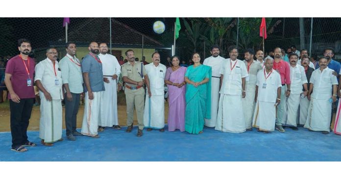 ഏഴോലിയിൽ വോളിബോൾ ടൂർണ്ണമെൻ്റിന് ഉജ്ജ്വല തുടക്കം ഏഴോലിയിൽ വോളിബോൾ ടൂർണ്ണമെൻ്റിന് ഉജ്ജ്വല തുടക്കം
