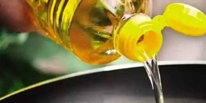 എണ്ണ കേടാകാതെ സൂക്ഷിക്കാം ; പൊടിക്കൈ അറിയാം എണ്ണ കേടാകാതെ സൂക്ഷിക്കാം ; പൊടിക്കൈ അറിയാം