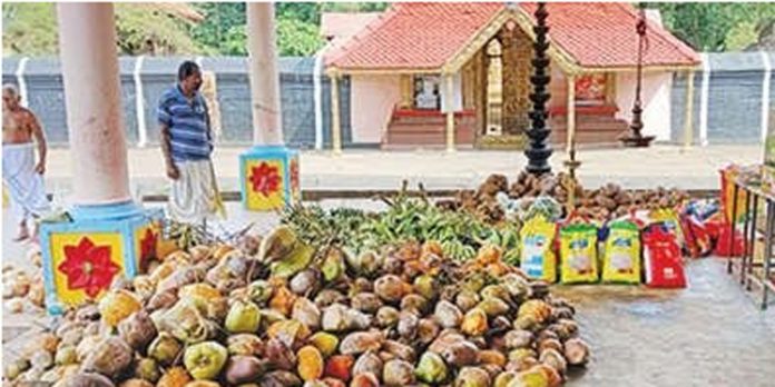 ഓമല്ലൂർ ശ്രീരക്തകണ്ഠസ്വാമിക്ഷേത്രത്തിൽ ചരിത്രപ്രസിദ്ധമായ ഉത്രസദ്യ നാളെ ഓമല്ലൂർ ശ്രീരക്തകണ്ഠസ്വാമിക്ഷേത്രത്തിൽ ചരിത്രപ്രസിദ്ധമായ ഉത്രസദ്യ നാളെ