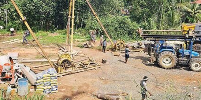 അടൂർ പന്നിവിഴയില് അഗ്നിരക്ഷാസേനയ്ക്കായി കെട്ടിടം നിർമിക്കാനുള്ള നടപടി തുടങ്ങി അടൂർ പന്നിവിഴയില് അഗ്നിരക്ഷാസേനയ്ക്കായി കെട്ടിടം നിർമിക്കാനുള്ള നടപടി തുടങ്ങി