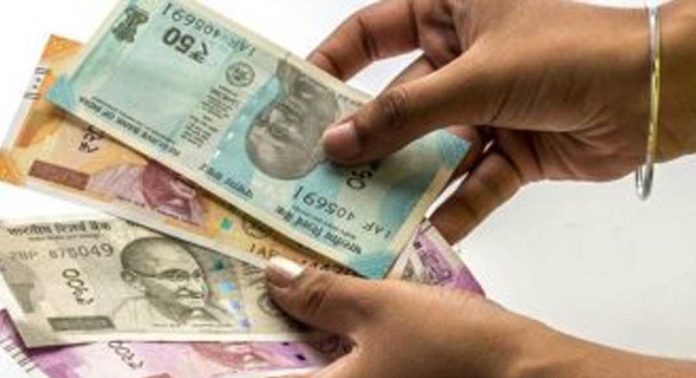 ഒരു മാസത്തെ ക്ഷേമ പെൻഷൻ വിതരണം ചെയ്യും ; ക്രിസ്മസിനുമുമ്പ് ലഭ്യമാക്കും – ധനമന്ത്രി ഒരു മാസത്തെ ക്ഷേമ പെൻഷൻ വിതരണം ചെയ്യും ; ക്രിസ്മസിനുമുമ്പ് ലഭ്യമാക്കും – ധനമന്ത്രി