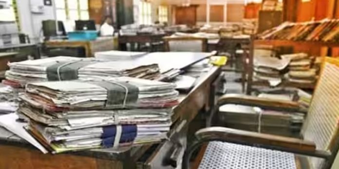 സർക്കാർ ജീവനക്കാർക്ക് പ്രത്യേക സഹായ പദ്ധതി പ്രഖ്യാപിച്ച് മന്ത്രിസഭ സർക്കാർ ജീവനക്കാർക്ക് പ്രത്യേക സഹായ പദ്ധതി പ്രഖ്യാപിച്ച് മന്ത്രിസഭ