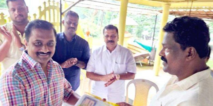 എസ്.എൻ.ഡി.പി യോഗം അടൂർ യൂണിയന് വിശേഷാൽ പൊതുയോഗം നടന്നു എസ്.എൻ.ഡി.പി യോഗം അടൂർ യൂണിയന് വിശേഷാൽ പൊതുയോഗം നടന്നു