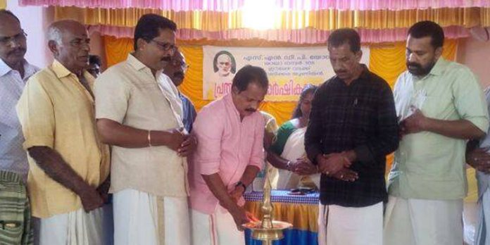 മാവേലിക്കര ശാഖയിൽ പ്രതിഷ്ഠാ വാർഷികവും പൊതുസമ്മേളനവും ഉദ്ഘാടനം ചെയ്തു മാവേലിക്കര ശാഖയിൽ പ്രതിഷ്ഠാ വാർഷികവും പൊതുസമ്മേളനവും ഉദ്ഘാടനം ചെയ്തു
