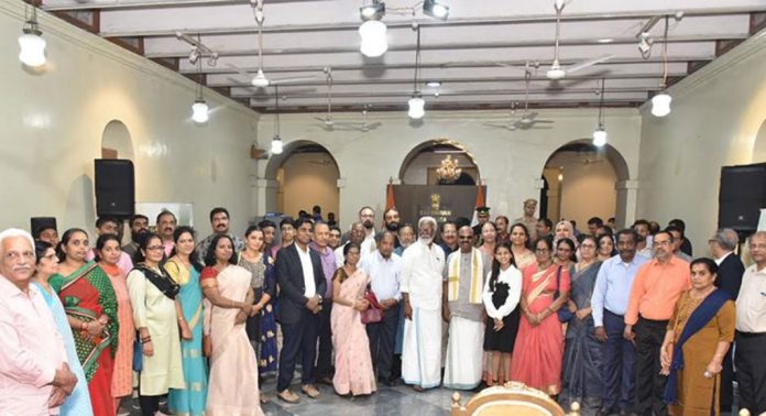 സുഗതകുമാരിയുടെ നവതി : സുഗത വനം പദ്ധിതിക്ക് കല്ക്കട്ട രാജ്ഭവനില് തുടക്കം സുഗതകുമാരിയുടെ നവതി : സുഗത വനം പദ്ധിതിക്ക് കല്ക്കട്ട രാജ്ഭവനില് തുടക്കം