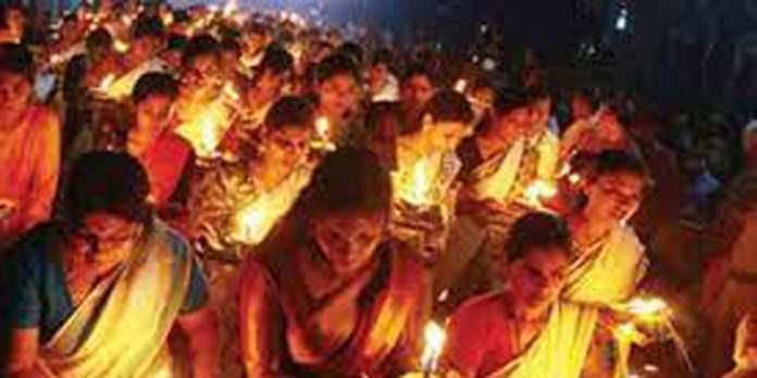 പുത്തമ്പലത്ത് ദേവീക്ഷേത്രത്തിലെ താലപ്പൊലി ഉത്സവത്തിന് തുടക്കമായി പുത്തമ്പലത്ത് ദേവീക്ഷേത്രത്തിലെ താലപ്പൊലി ഉത്സവത്തിന് തുടക്കമായി