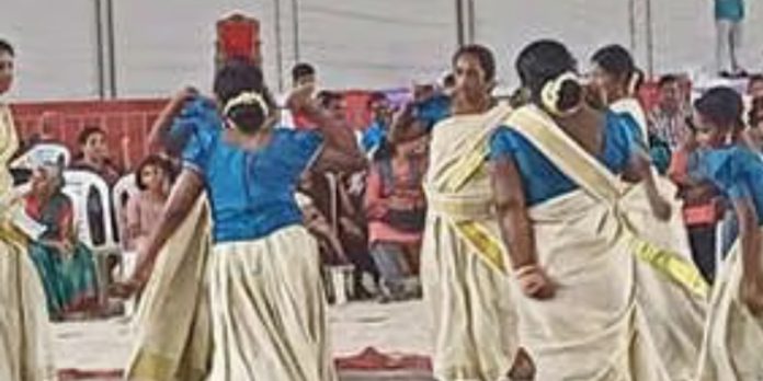 നവകേരളസദസ്സിന് അരയങ്കാവ് ക്ഷേത്രമൈതാനം ഒരുങ്ങി നവകേരളസദസ്സിന് അരയങ്കാവ് ക്ഷേത്രമൈതാനം ഒരുങ്ങി