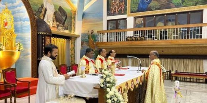 കുർബാന തർക്കം ; നേരിട്ട് ഇടപെട്ട് വത്തിക്കാന് കുർബാന തർക്കം ; നേരിട്ട് ഇടപെട്ട് വത്തിക്കാന്