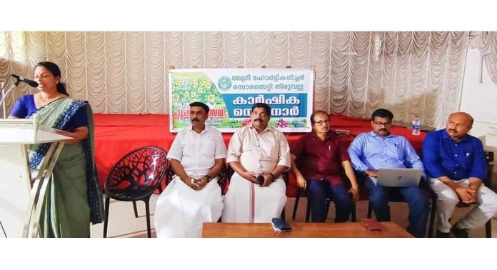 അടുക്കള തോട്ടങ്ങൾ രോഗങ്ങളെ അകറ്റും : മായ അനിൽകുമാർ അടുക്കള തോട്ടങ്ങൾ രോഗങ്ങളെ അകറ്റും : മായ അനിൽകുമാർ