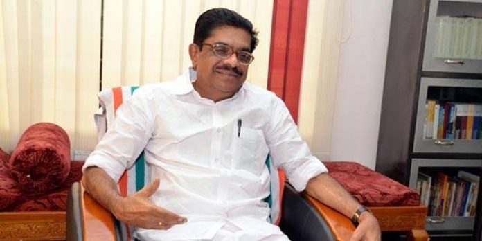തന്നെ ഡൽഹിയിലേക്ക് വിളിപ്പിച്ചത് സർപ്രൈസ് ആയാണ് അറിഞ്ഞതെന്ന് വി എം സുധീരൻ തന്നെ ഡൽഹിയിലേക്ക് വിളിപ്പിച്ചത് സർപ്രൈസ് ആയാണ് അറിഞ്ഞതെന്ന് വി എം സുധീരൻ