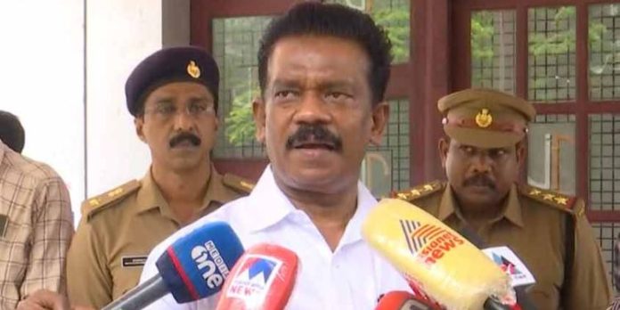എണ്ണത്തില് 30 ശതമാനം വര്ധന : ശബരിമല ദര്ശനത്തിന് തിരക്കേറിയെന്ന് ദേവസ്വംമന്ത്രി എണ്ണത്തില് 30 ശതമാനം വര്ധന : ശബരിമല ദര്ശനത്തിന് തിരക്കേറിയെന്ന് ദേവസ്വംമന്ത്രി