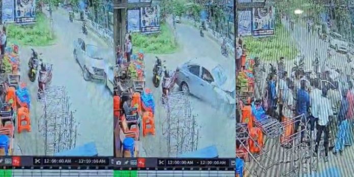 ആലപ്പുഴയിൽ മദ്യലഹരിയിൽ കാർ ഓടിച്ച് യുവാവിൻ്റെ പരാക്രമം ആലപ്പുഴയിൽ മദ്യലഹരിയിൽ കാർ ഓടിച്ച് യുവാവിൻ്റെ പരാക്രമം