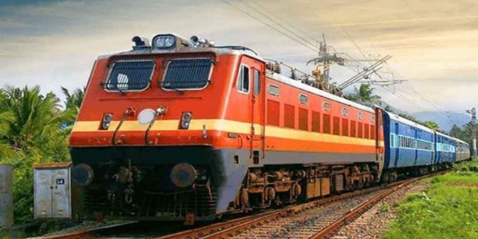 ബേക്കൽ അന്താരാഷ്ട്ര ബീച്ച് ഫെസ്റ്റ് : ട്രെയിനുകൾക്ക് താൽക്കാലിക സ്റ്റോപ്പ് അനുവദിച്ച് റെയിൽവെ ബേക്കൽ അന്താരാഷ്ട്ര ബീച്ച് ഫെസ്റ്റ് : ട്രെയിനുകൾക്ക് താൽക്കാലിക സ്റ്റോപ്പ് അനുവദിച്ച് റെയിൽവെ