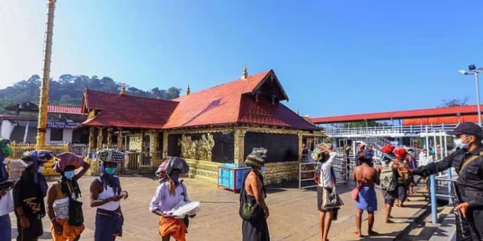 ശബരിമലയിൽ ഭക്തജനത്തിരക്ക് കുറഞ്ഞു ; നടപ്പന്തലിൽ ക്യൂ ഉള്ളത് ഒരു വരിയിൽ മാത്രം ശബരിമലയിൽ ഭക്തജനത്തിരക്ക് കുറഞ്ഞു ; നടപ്പന്തലിൽ ക്യൂ ഉള്ളത് ഒരു വരിയിൽ മാത്രം