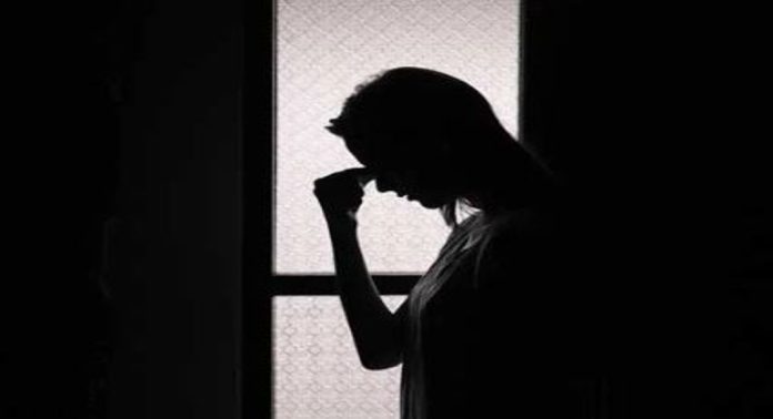 സ്ത്രീക്ക് മുന്നിൽ സ്വയംഭോഗം ചെയ്തു ; ലണ്ടനില് ഇന്ത്യന് വംശജനെ തടവ് ശിക്ഷയ്ക്ക് വിധിച്ചു സ്ത്രീക്ക് മുന്നിൽ സ്വയംഭോഗം ചെയ്തു ; ലണ്ടനില് ഇന്ത്യന് വംശജനെ തടവ് ശിക്ഷയ്ക്ക് വിധിച്ചു