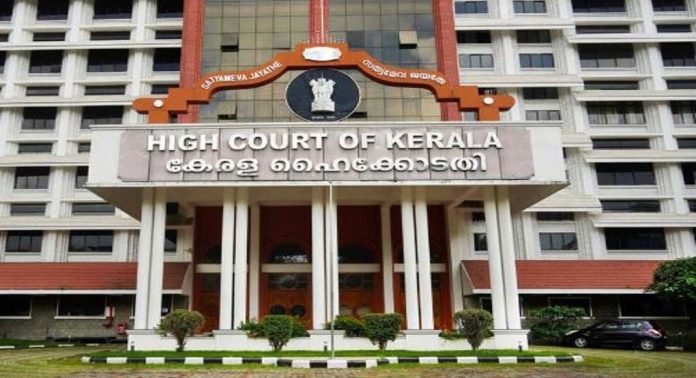 കേസുകൾ തീർപ്പാക്കുന്നതിൽ മികച്ച നേട്ടവുമായി കേരള ഹൈക്കോടതി ; 88 ശതമാനം കേസുകളും പരിഹരിച്ചു കേസുകൾ തീർപ്പാക്കുന്നതിൽ മികച്ച നേട്ടവുമായി കേരള ഹൈക്കോടതി ; 88 ശതമാനം കേസുകളും പരിഹരിച്ചു