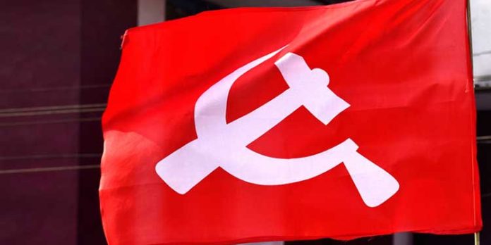 ഭൂപതിവ് നിയമ ഭേദഗതി ബിൽ ഒപ്പിടാതെ ഗവർണർ ; പ്രത്യക്ഷ സമരത്തിനൊരുങ്ങി എൽഡിഎഫ് ഭൂപതിവ് നിയമ ഭേദഗതി ബിൽ ഒപ്പിടാതെ ഗവർണർ ; പ്രത്യക്ഷ സമരത്തിനൊരുങ്ങി എൽഡിഎഫ്