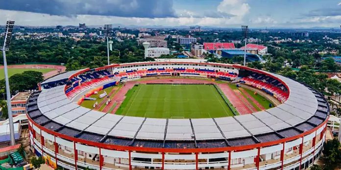 സൂപ്പർ കപ്പ് ഫുട്ബോളിന് ഇന്ന് കലിംഗ സ്റ്റേഡിയത്തിൽ കിക്കോഫ് സൂപ്പർ കപ്പ് ഫുട്ബോളിന് ഇന്ന് കലിംഗ സ്റ്റേഡിയത്തിൽ കിക്കോഫ്