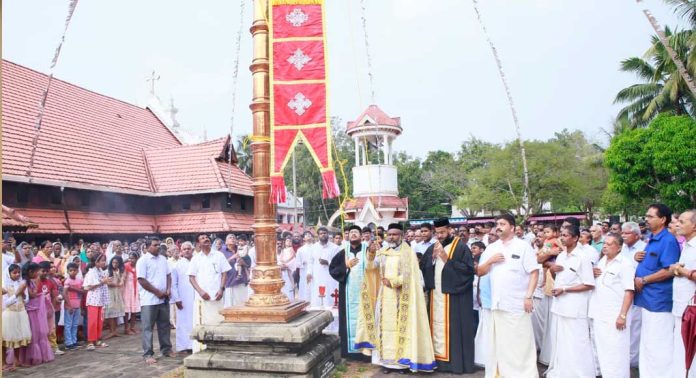 കല്ലൂപ്പാറ സെന്റ് മേരീസ് ഓർത്തഡോക്സ് വലിയപള്ളിയിൽ പരിശുദ്ധ ദൈവമാതാവിന്റെ ഓർമ്മപ്പെരുന്നാളിന് കൊടിയേറി കല്ലൂപ്പാറ സെന്റ് മേരീസ് ഓർത്തഡോക്സ് വലിയപള്ളിയിൽ പരിശുദ്ധ ദൈവമാതാവിന്റെ ഓർമ്മപ്പെരുന്നാളിന് കൊടിയേറി