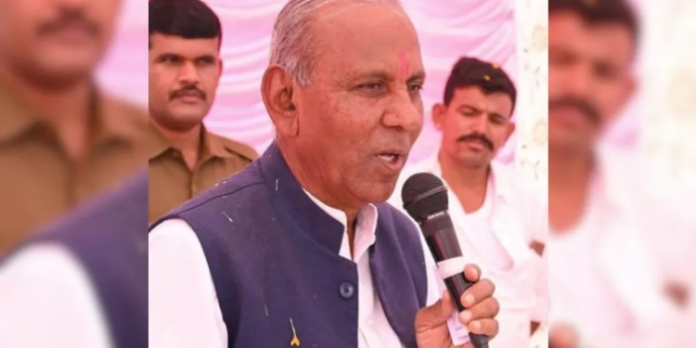 പീഡന പരാതി ; മുൻ എംഎൽഎയെ കോൺഗ്രസ് പുറത്താക്കി പീഡന പരാതി ; മുൻ എംഎൽഎയെ കോൺഗ്രസ് പുറത്താക്കി