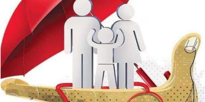 കുവൈറ്റില് പ്രവാസികള്ക്ക് ആരോഗ്യ ഇന്ഷുറന്സ് നിര്ബന്ധമാക്കും കുവൈറ്റില് പ്രവാസികള്ക്ക് ആരോഗ്യ ഇന്ഷുറന്സ് നിര്ബന്ധമാക്കും