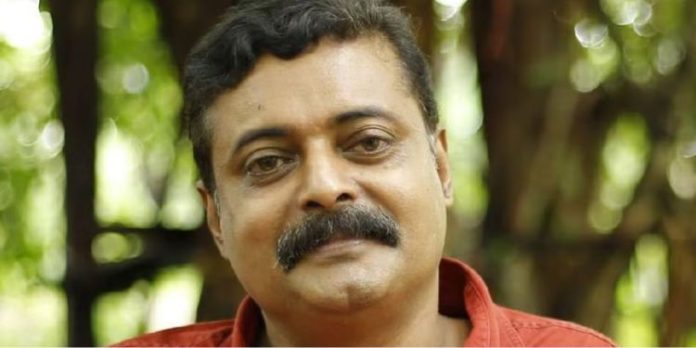 സാഹിത്യ നിരൂപകന് കെ.വി. സജയിക്കെതിരെ സംഘപരിവാര് വധഭീഷണി സാഹിത്യ നിരൂപകന് കെ.വി. സജയിക്കെതിരെ സംഘപരിവാര് വധഭീഷണി
