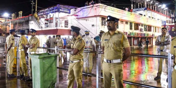 മകരവിളക്കിന് സുരക്ഷ ഉറപ്പാക്കാ൯ അധികമായി 1000 പോലീസ് ഉദ്യോഗസ്ഥർ കൂടി നിയോഗിച്ചു മകരവിളക്കിന് സുരക്ഷ ഉറപ്പാക്കാ൯ അധികമായി 1000 പോലീസ് ഉദ്യോഗസ്ഥർ കൂടി നിയോഗിച്ചു