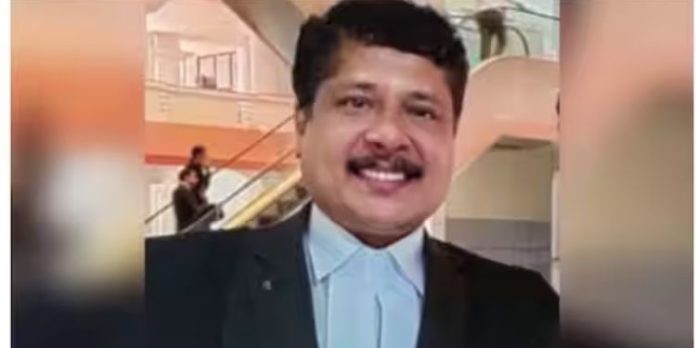 ലൈംഗിക പീഡന കേസ് ; മുന് സർക്കാർ പ്ലീഡർ പി ജി മനു സുപ്രീം കോടതിയില് ലൈംഗിക പീഡന കേസ് ; മുന് സർക്കാർ പ്ലീഡർ പി ജി മനു സുപ്രീം കോടതിയില്