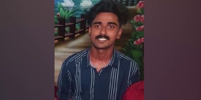 ബവ്കോ ഔട്ട്ലെറ്റില് നിന്നു ജീവനക്കാരൻ പണം തട്ടിയത് റമ്മി കളിക്കാന് ; പ്രതിക്കായി തിരച്ചില് ബവ്കോ ഔട്ട്ലെറ്റില് നിന്നു ജീവനക്കാരൻ പണം തട്ടിയത് റമ്മി കളിക്കാന് ; പ്രതിക്കായി തിരച്ചില്