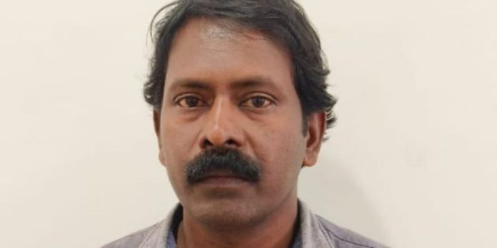 വണ്ടിപ്പെരിയാർ അയ്യപ്പൻ കോവിലിൽ വീട്ടമ്മയുടെ ആത്മഹത്യ : ഒരാൾ അറസ്റ്റിൽ വണ്ടിപ്പെരിയാർ അയ്യപ്പൻ കോവിലിൽ വീട്ടമ്മയുടെ ആത്മഹത്യ : ഒരാൾ അറസ്റ്റിൽ